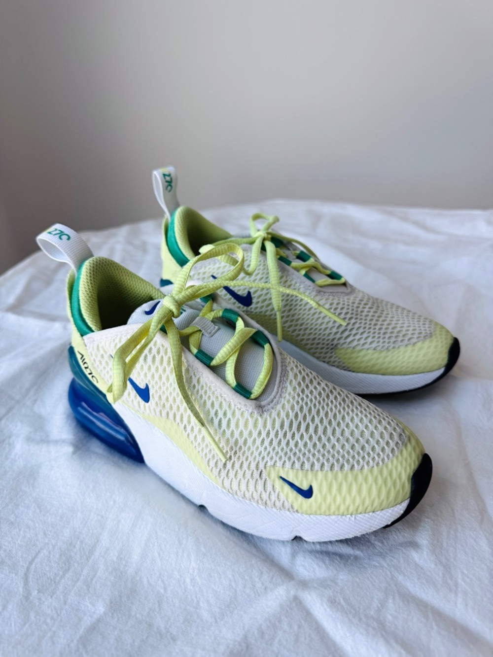 Nike Kids' Air Max 270, White, Lime, Blue